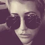 Lesa Green - @lesabirks - Instagram