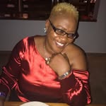 Lesa Mitchell - @leia.mona - Instagram