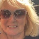Lesley Barnes - @beauvallon2 - Instagram