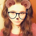 Lesley Benton - @lesleybenton15 - Instagram