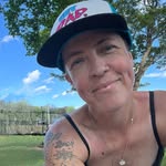 Lesley Browne - @eserbee - Instagram