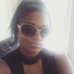 Lesley Clay - @cray_cray80 - Instagram
