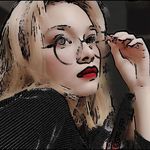 Lesley Cobb - @lexzhqanik - Instagram