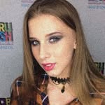 Lesley Drew - @lesley_drewk - Instagram