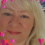 Lesley Headland - @lesleyheadland - Instagram