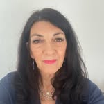 Lesley Holmes - @wardrobe_xplorer - Instagram