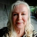 Lesley Holmes - @heritagelinen - Instagram