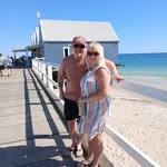 Lesley Holmes - @beedelllesley - Instagram