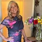 Lesley Holt - Facebook