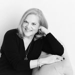 Lesley Holt Hill - @hilllesley - Instagram