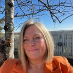 Lesley Johnston - @lesleyjohnstoncelebrant - Instagram