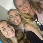 Lesley Lang - @langlesley - Instagram
