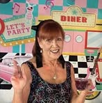 Lesley Mann - Facebook