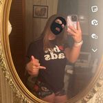 Lesley - @lesleyparker2215 - Instagram
