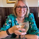 Lesley Ryder-Davies - @lesleyryderdavies - Instagram