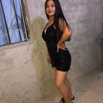@lesleysalas18 - Instagram