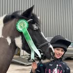 lesley wallace - @lesleywallace86 - Instagram