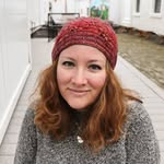 Leslie Buckley - @knittinglaughsandphotographs - Instagram