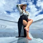 Leslie Candelaria - @leslie8ach - Instagram