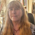 Leslie Chaney - @lcappleofhiseye - Instagram