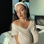 Leslie Chaney - @dubyraty - Instagram