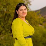 Leslie Corrales - @lesliecorralesch - Instagram