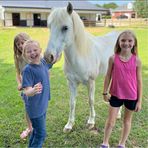 Leslie Cothran - Facebook