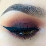 Leslie Crowder - @pretty_little_liners - Instagram