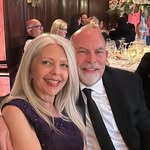 Leslie Curl LaRou - @leslielarou - Instagram