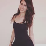 Less* - @lesliedeyanira - Instagram