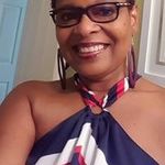 Leslie Bembry - @bembryleslie - Instagram