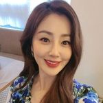 - Leslie - @_leslieflower - Instagram