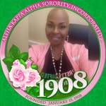 Leslie D Hooks - @freetobeme818 - Instagram