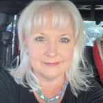 Leslie Laing Mead - @momma_mead - Instagram