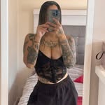 Leslie Marquez - @less.099 - Instagram