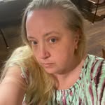 Leslie Mounts - @annie14382 - Instagram