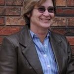 Leslie Phipps - @stray03lowrider - Instagram