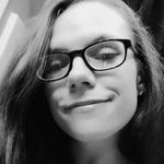 Leslie Pickering - @chckwith_longhair_n_glasses - Instagram