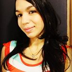 Les :) - @leslie.rincon - Instagram