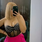 Leslie Saenz - @saenzles21 - Instagram