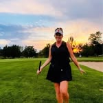 Leslie Hollarn Tripp - @lesisalotmore - Instagram