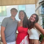Leslie Weems - @leslie_weems - Instagram