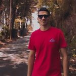 Lester Chavez - @lester_chavez14 - Instagram
