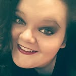 Holly Lester - @lesterholly19 - Instagram