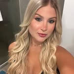 Leticia Calomeni - @leticiacalomeni - Instagram