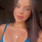 Leticia Meneses - @leticiamenesees - Instagram