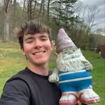 Levi Hall - @who_is_levi - Instagram