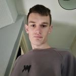 Lewis bates - @lewisbates22 - Instagram