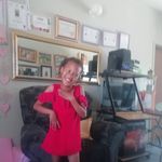 Hester Lewis - @hester.lewis.75 - Instagram