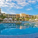 lewis kirk - @montegobayhotels - Instagram
